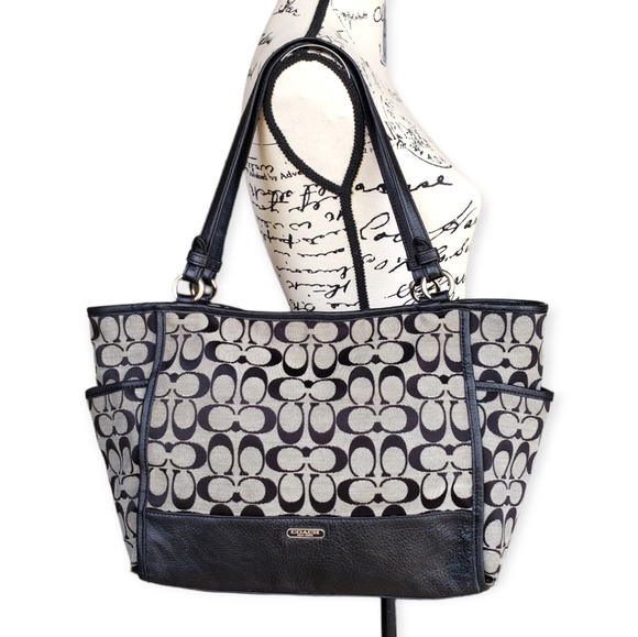 💯 COACH Signature Jacquard Tote - Picture 16 of 16
